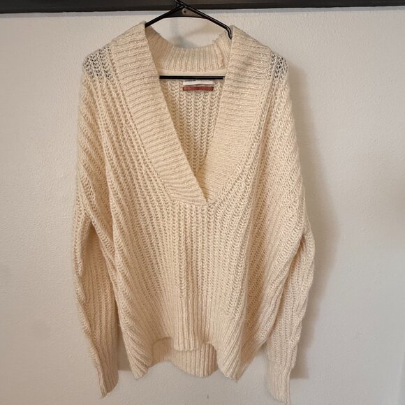 Anthropologie Sweaters - Oversized Anthropologie Sweater - cream/off-white